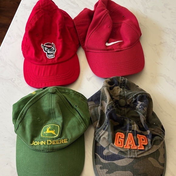 Lot of Baseball Hats Red and Green Logo Baseball Caps - Picture 1 of 2